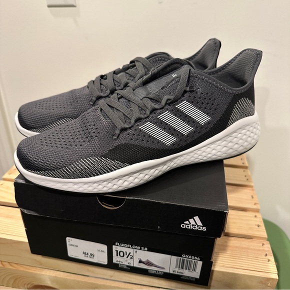 NEW Adidas Fluidflow 2.0 Men's Dark Gray Athletic Shoes 10.5 - Picture 2 of 14